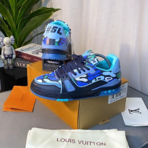 2023 LOUIS VUTTION SS Camouflage Monogram Unisex Street Style Plain Leather Bridal